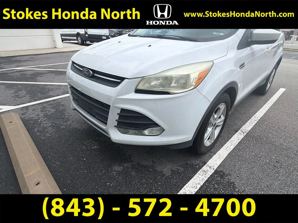 Used 2015 White Ford SE image 3