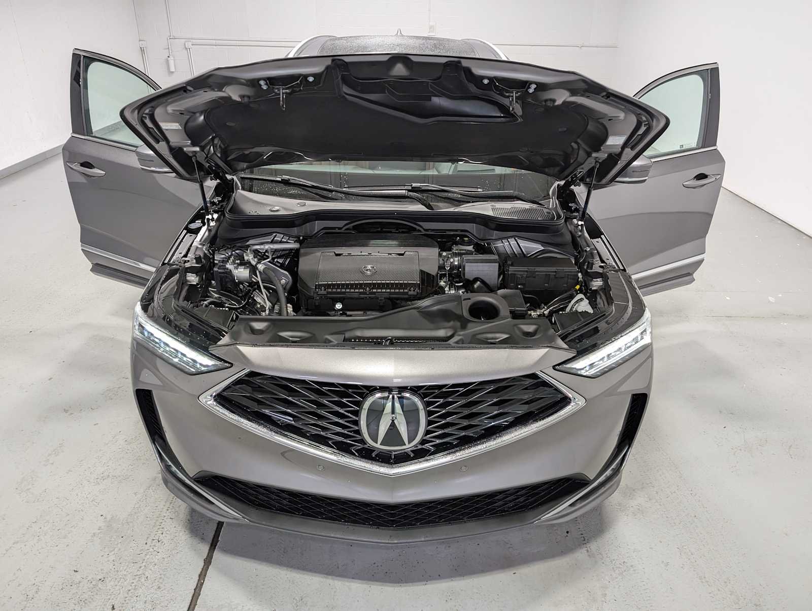 New 2026 Liquid Carbon Metallic Acura w/Advance Package image 11