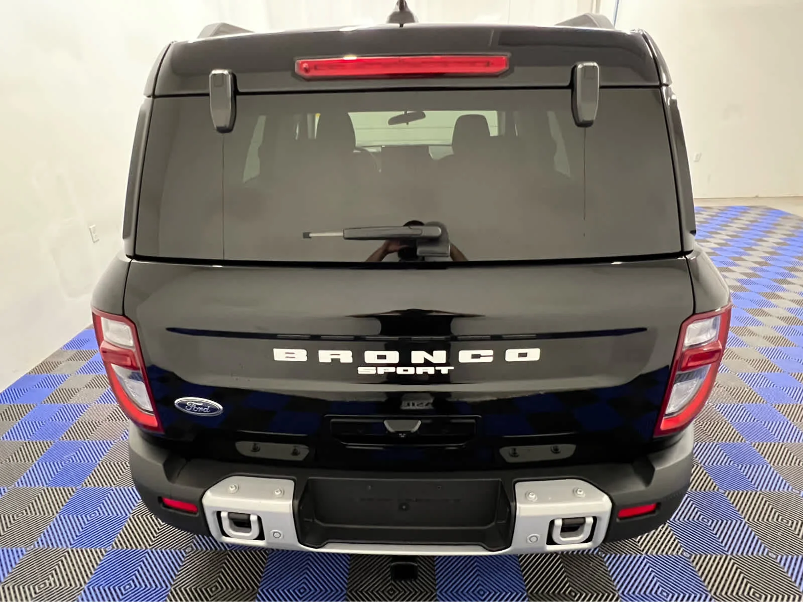 Used 2025 Shadow Black Ford Big Bend image 6
