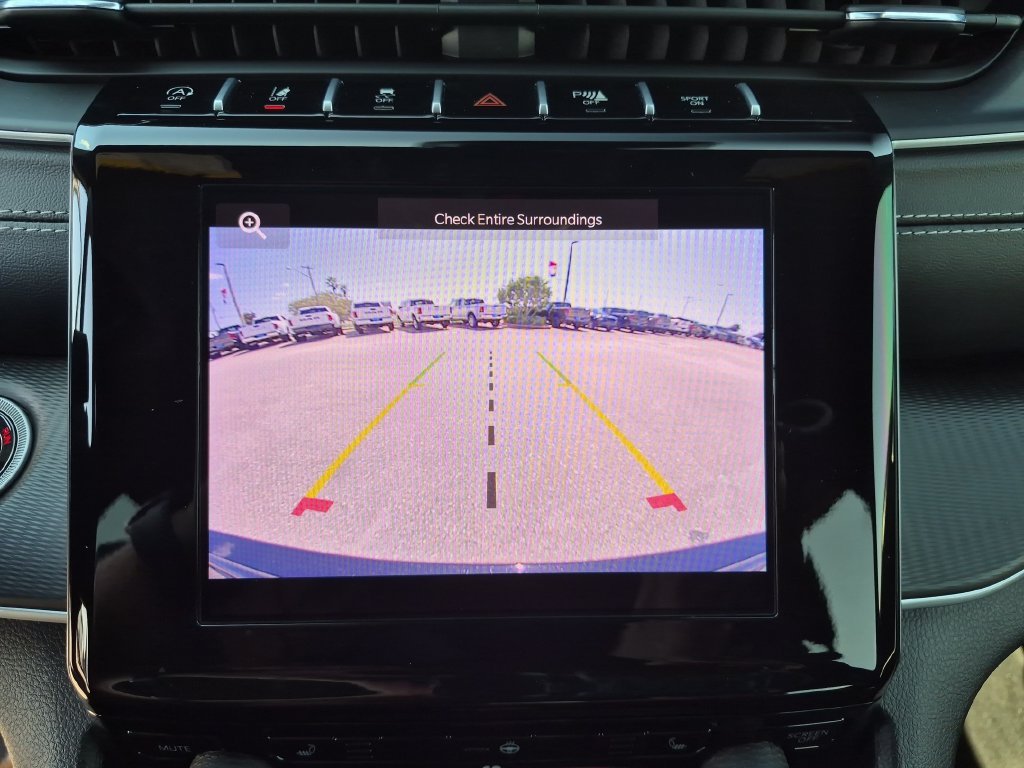 Used 2025 Black Jeep Altitude X image 21