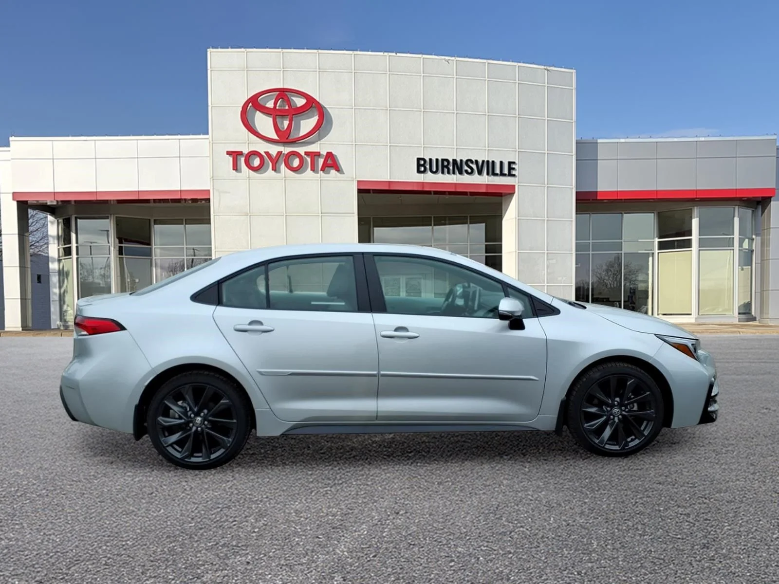 2025 Toyota Corolla SE - Photo 24