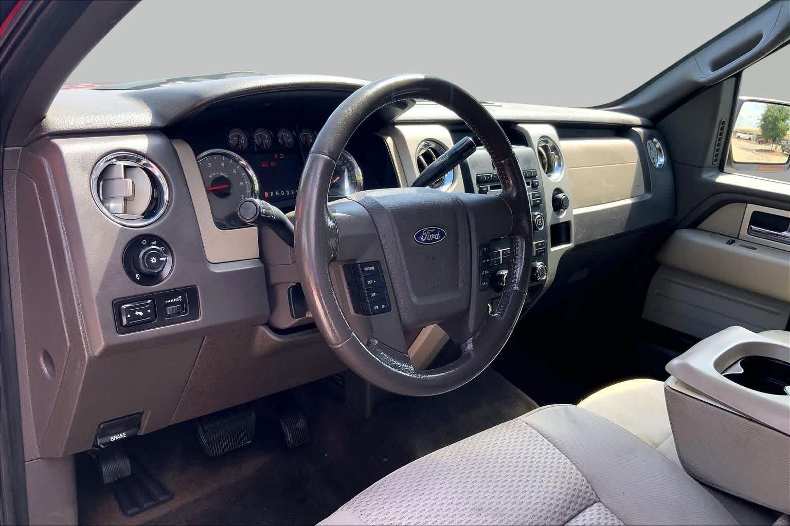 Used 2009 Oxford White Ford XLT image 17