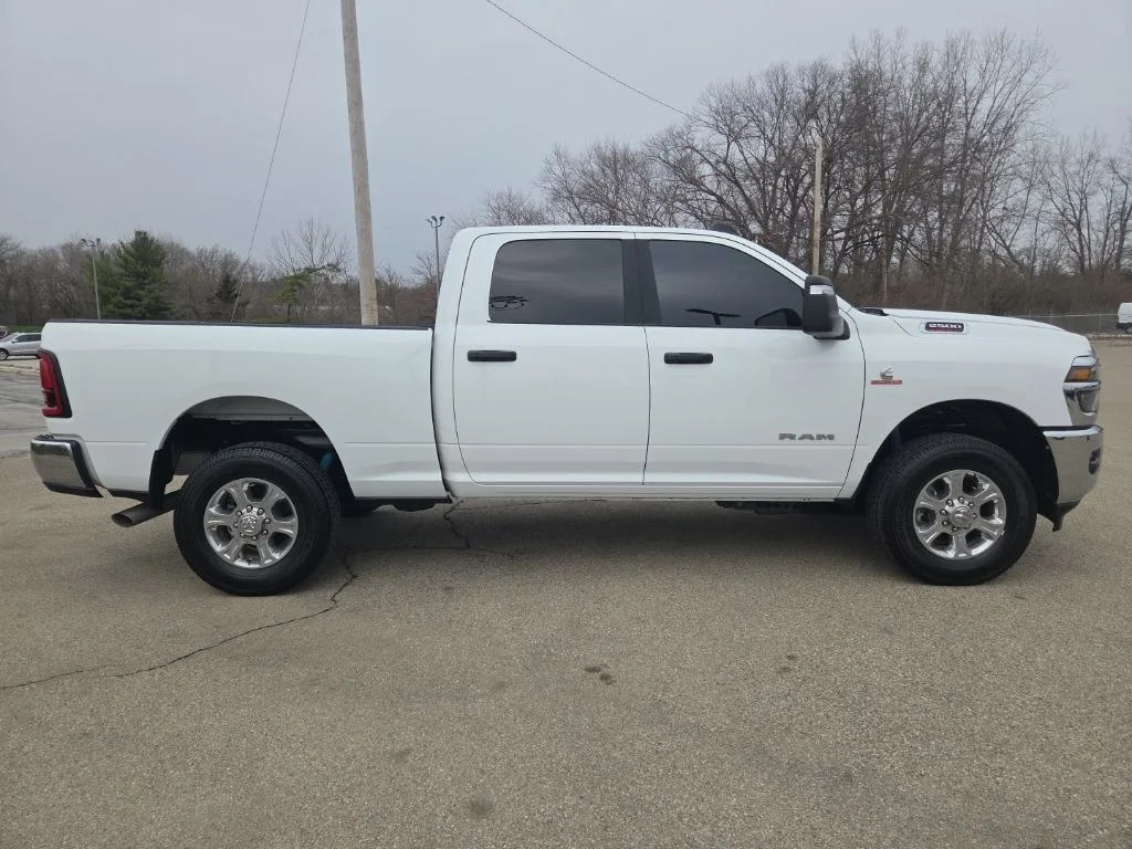 Used 2025 White Ram Big Horn image 9