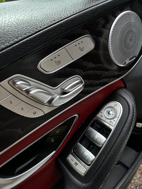 Used 2015  Mercedes-Benz C 300 image 10