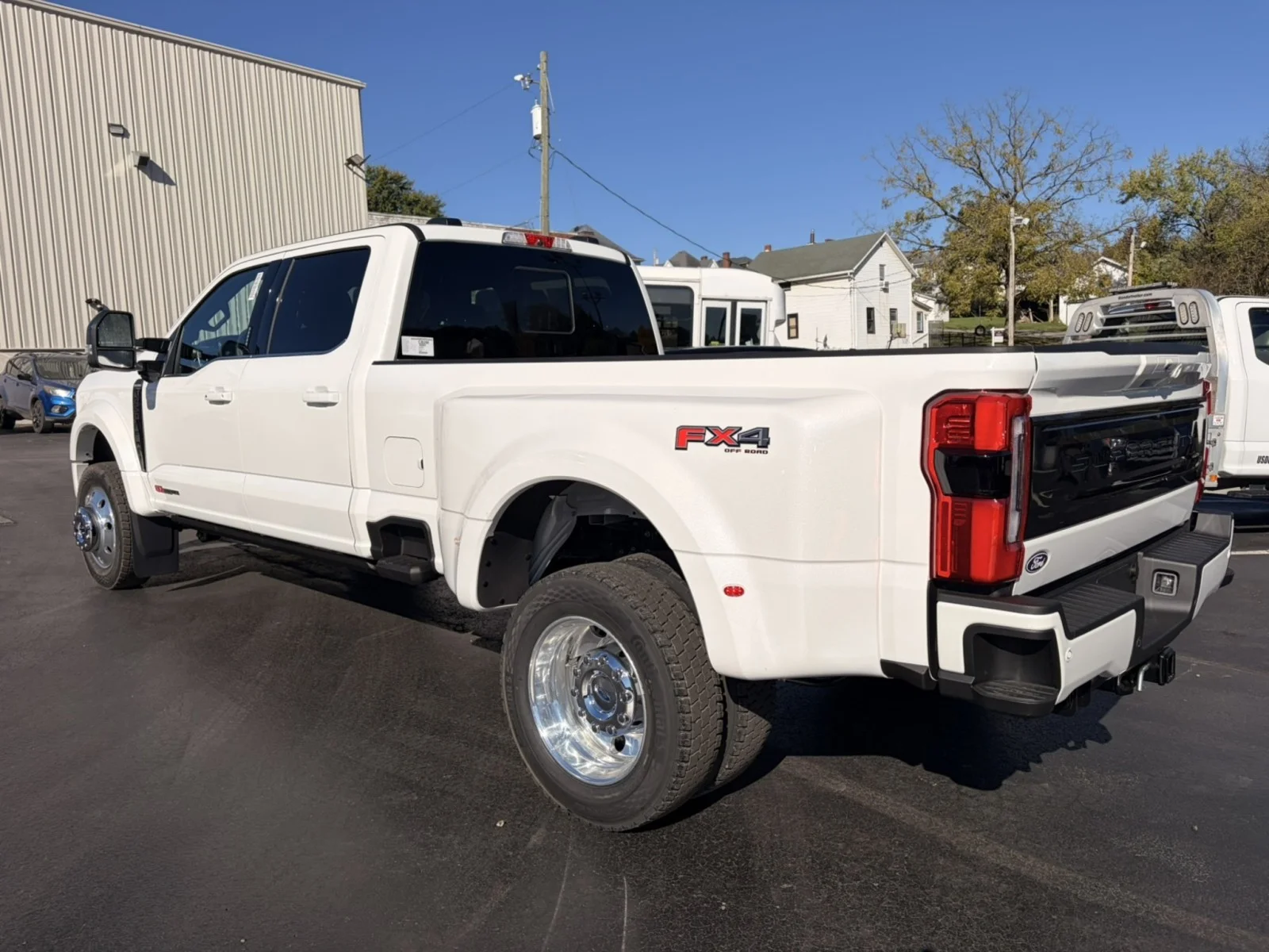 New 2027 Star White Metallic Tri-Coat Ford F-450® Platinum® image 6