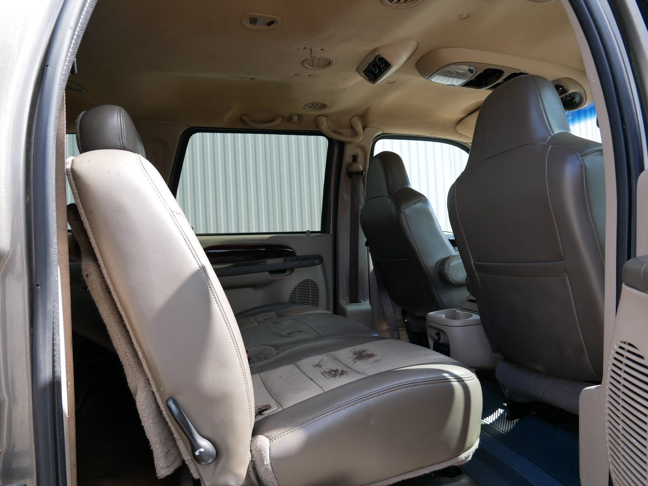 Used 2003 Green Ford Eddie Bauer image 14