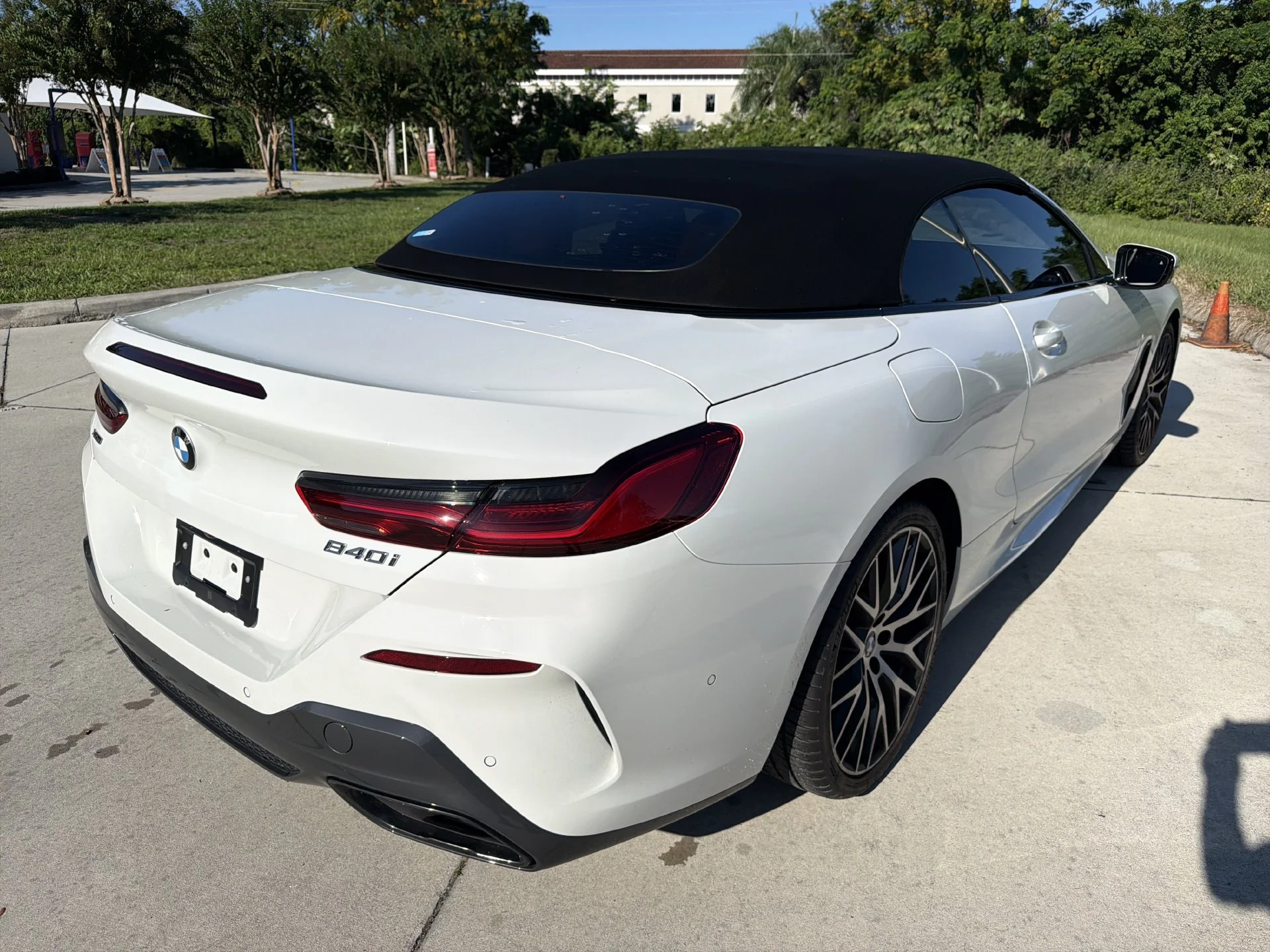 Used 2026 Alpine White BMW 840i image 4