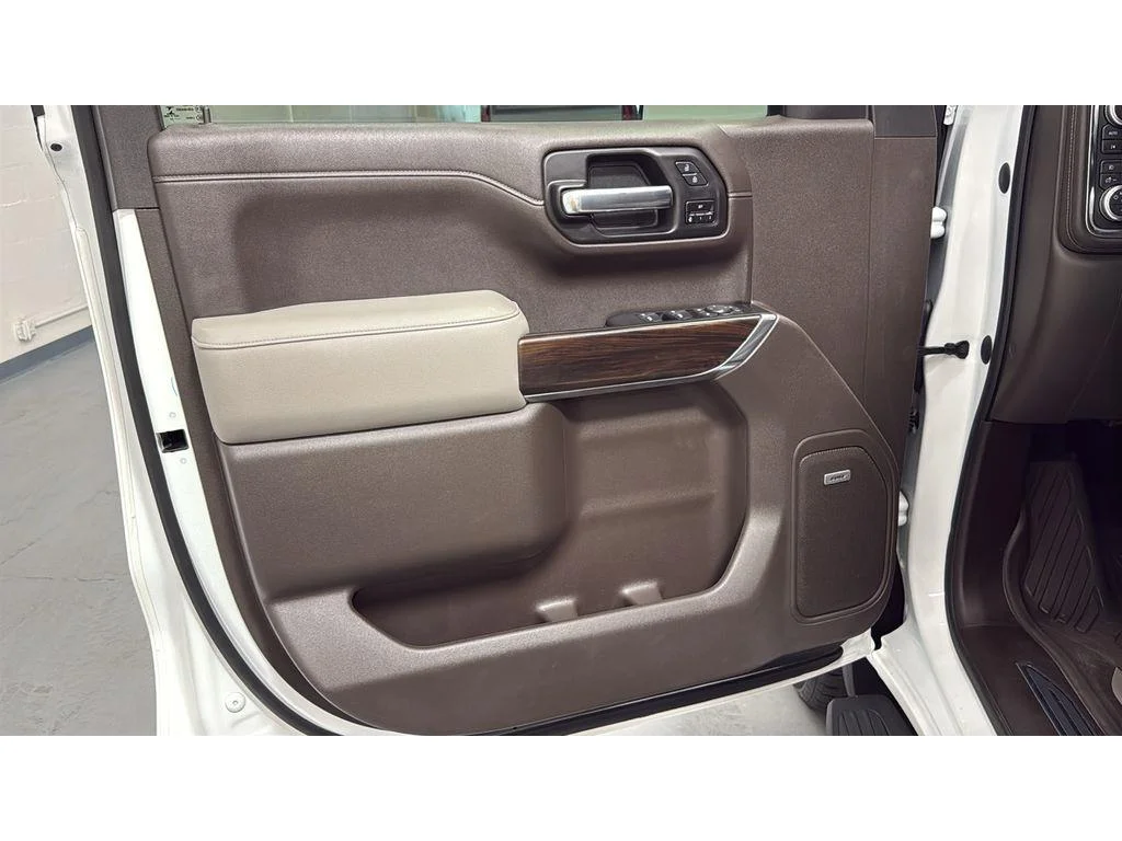 Used 2020 Summit White GMC SLT image 19