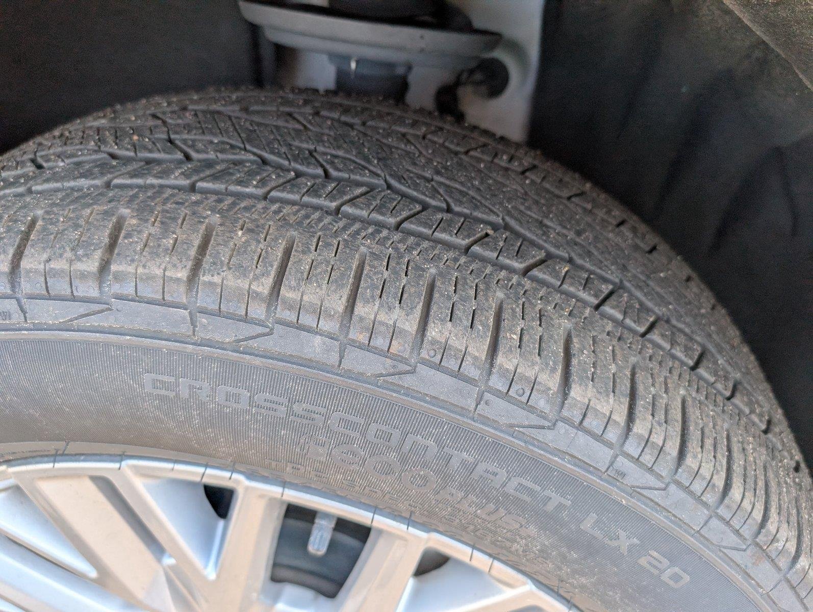 Used 2026 Summit White GMC Elevation image 12