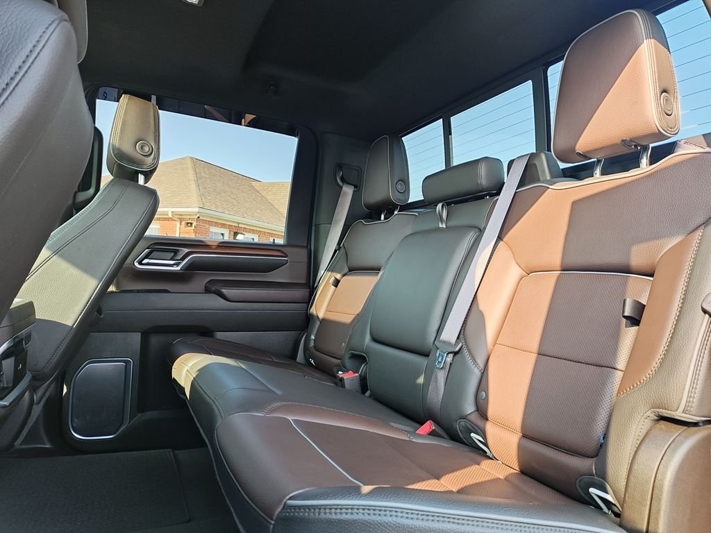 Used 2024 White GMC Denali image 14