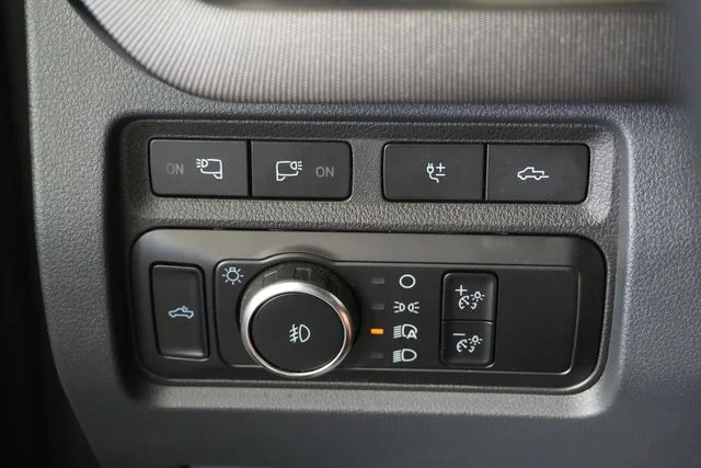 New 2024 Silver Ford Platinum image 27