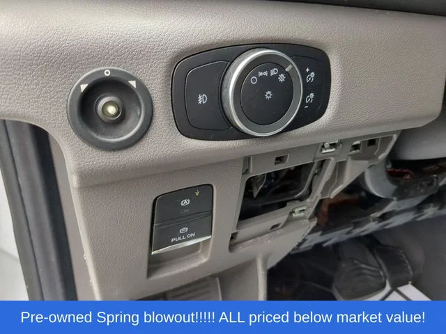 Used 2021 White Ford XL image 24