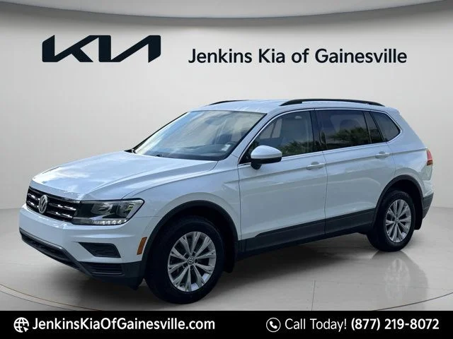 Used 2019 White Volkswagen 2.0T SE image 4