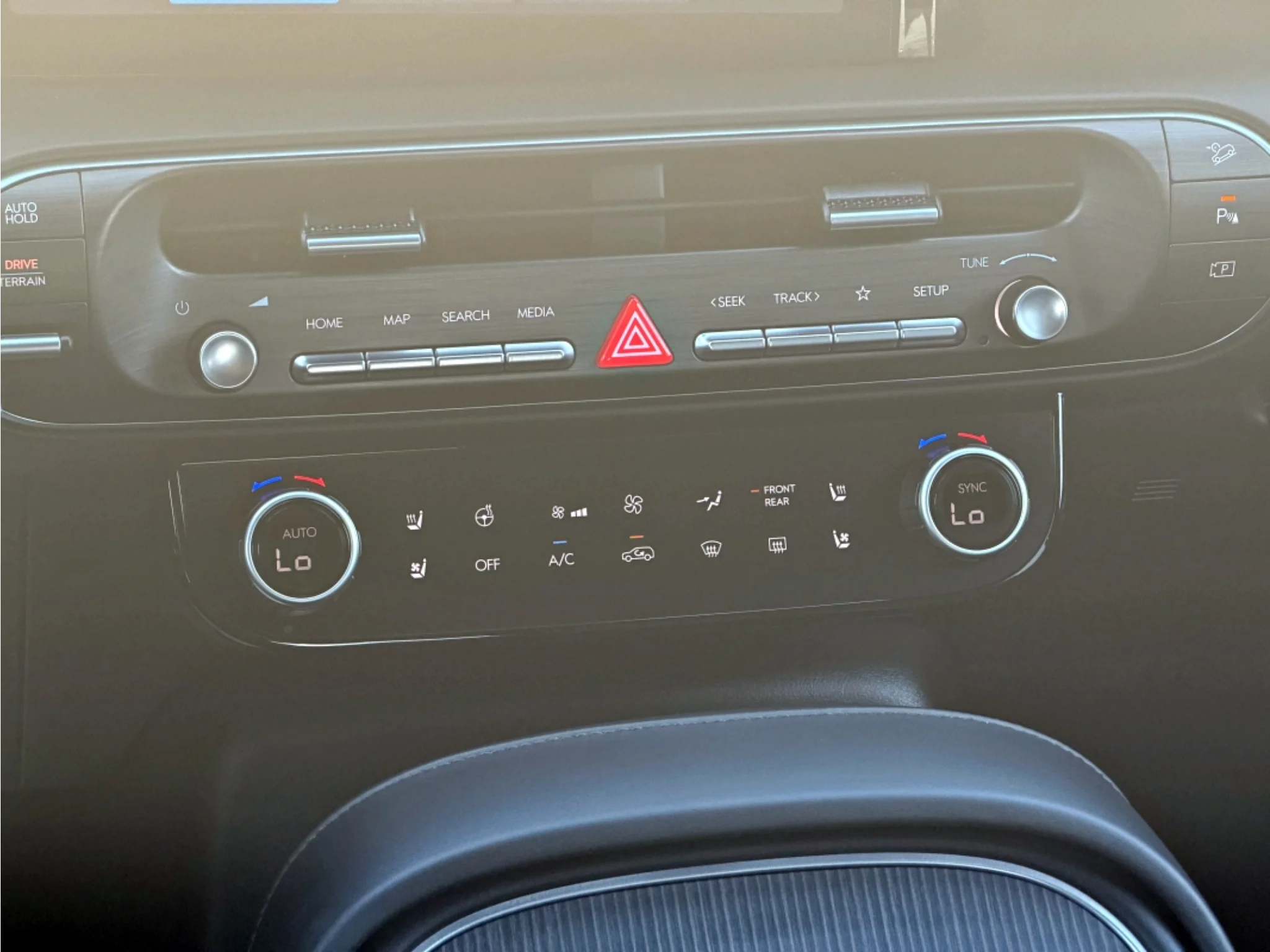 New 2027 Ecotronic Gray Pearl Hyundai Calligraphy image 10