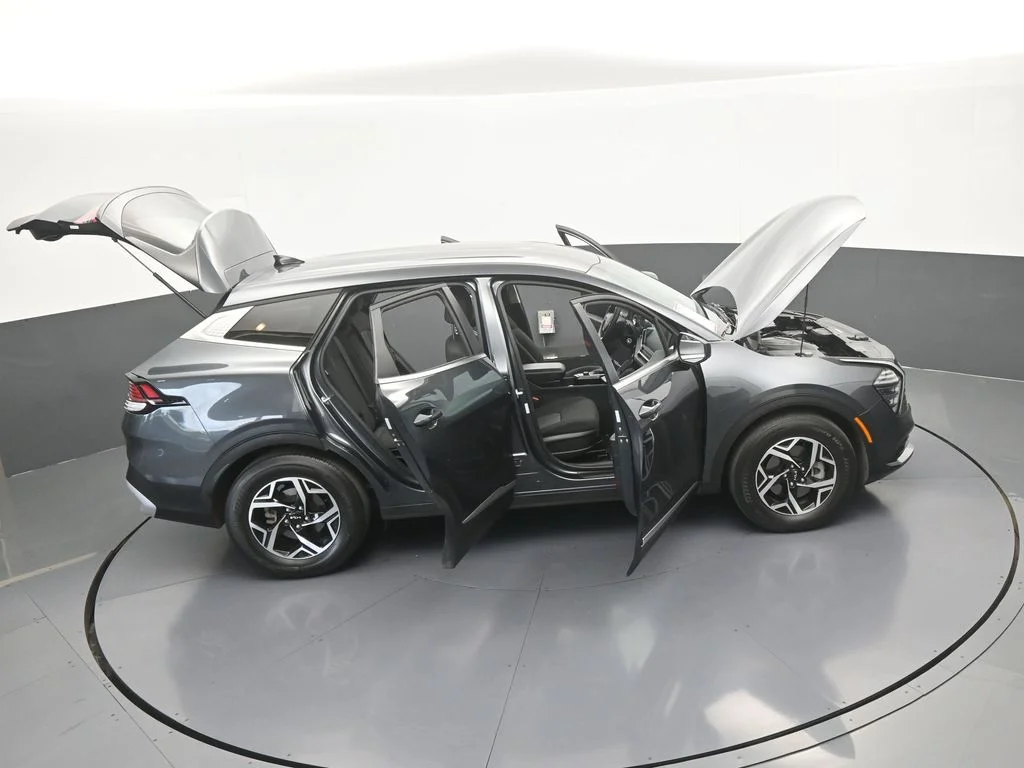 Used 2024 Gravity Gray Kia LX image 62