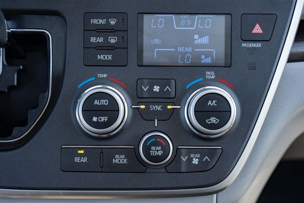 Used 2020 Predawn Gray Mica Toyota XLE image 13