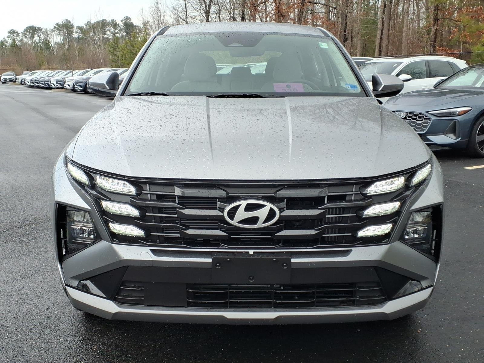 New 2026 Shimmering Silver Hyundai Blue SE image 2