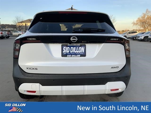 New 2026 Aspen White Tricoat Nissan SV image 4