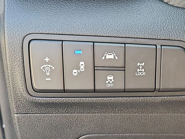 Used 2021 Black Hyundai SEL image 25