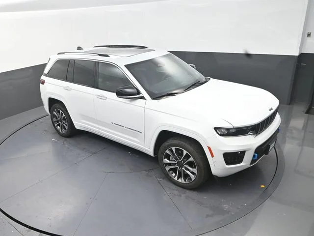 Used 2023 White Jeep Overland 4xe image 11