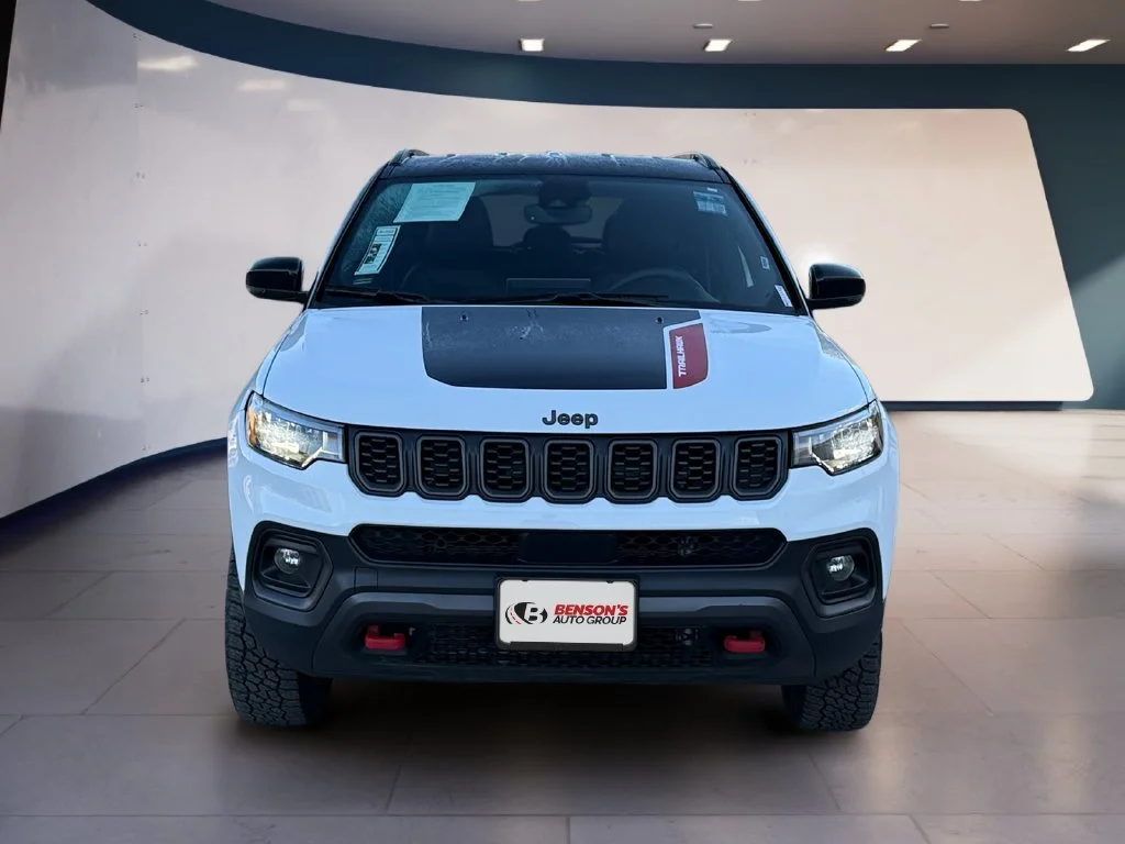 Used 2025 White Jeep Trailhawk image 8