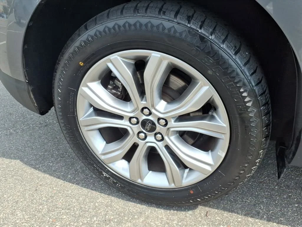 Used 2024 Carbonized Gray Ford Titanium image 31