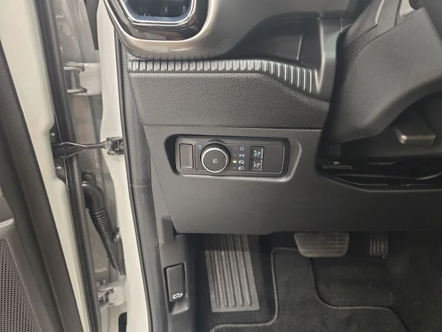New 2026 Avalanche Ford XLT image 35