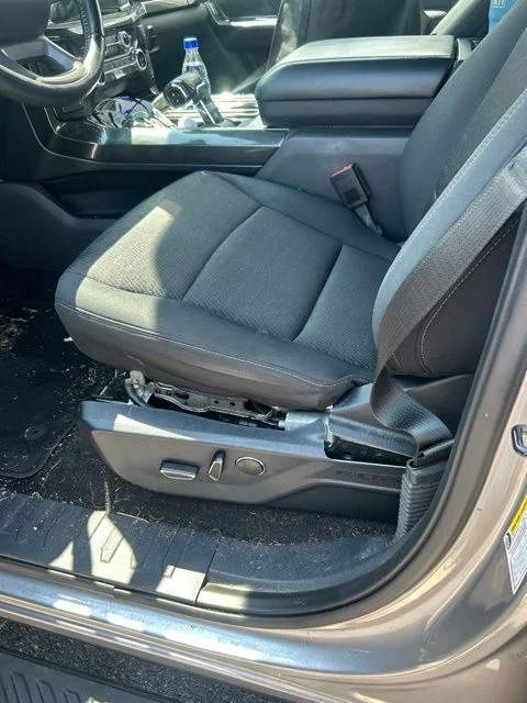 Used 2021 Silver Ford XLT image 18