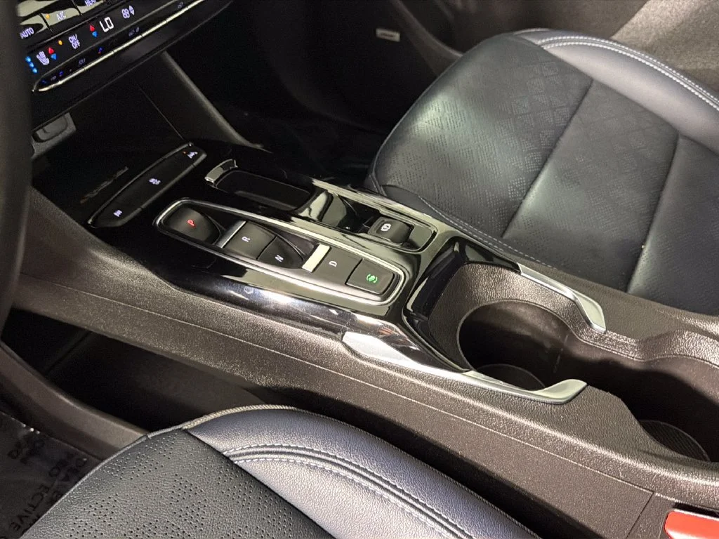 Used 2022 GRAY GHOST METALLIC Chevrolet Premier image 25