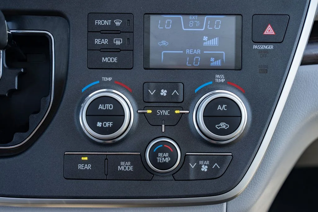 Used 2020 Predawn Gray Mica Toyota XLE image 13