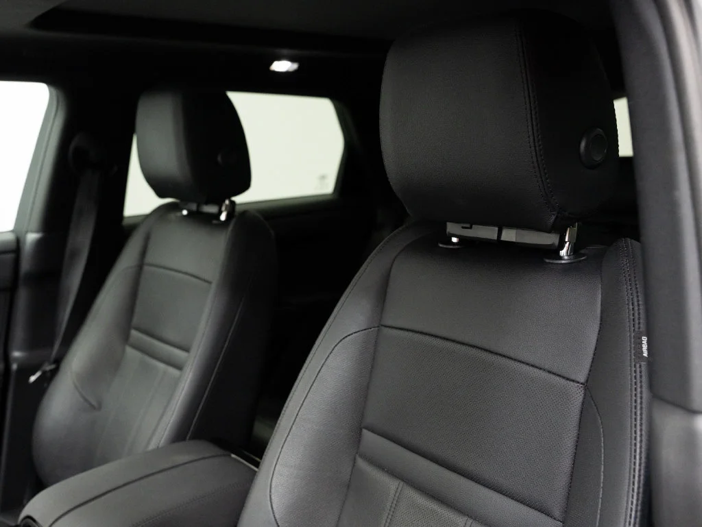 Used 2024 Eiger Gray Metallic Land Rover Dynamic image 23