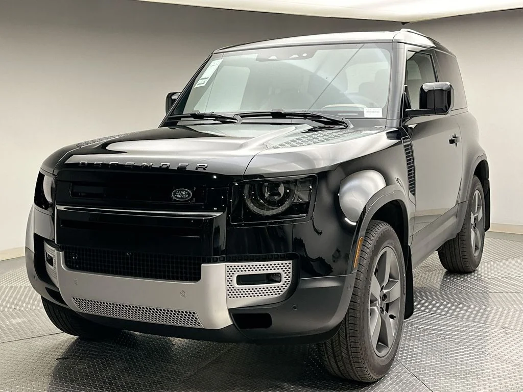 2025 Land Rover Defender 90 S P300's photo