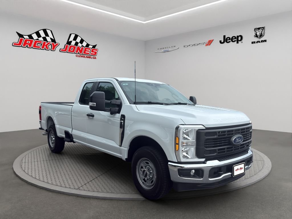 Used 2025 Oxford White Ford XL image 11