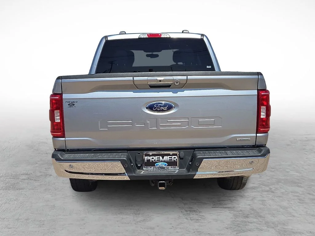 Used 2021 Silver Ford XLT image 9