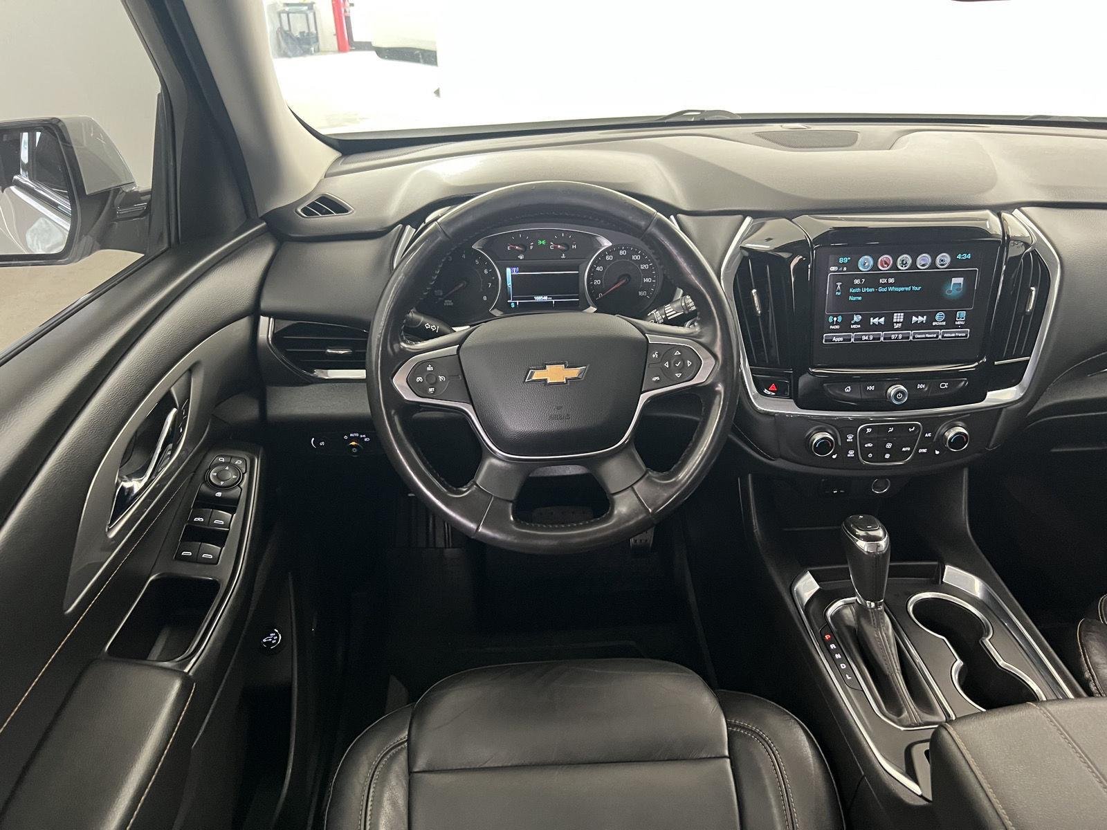 Used 2019 Summit White Chevrolet RS image 28