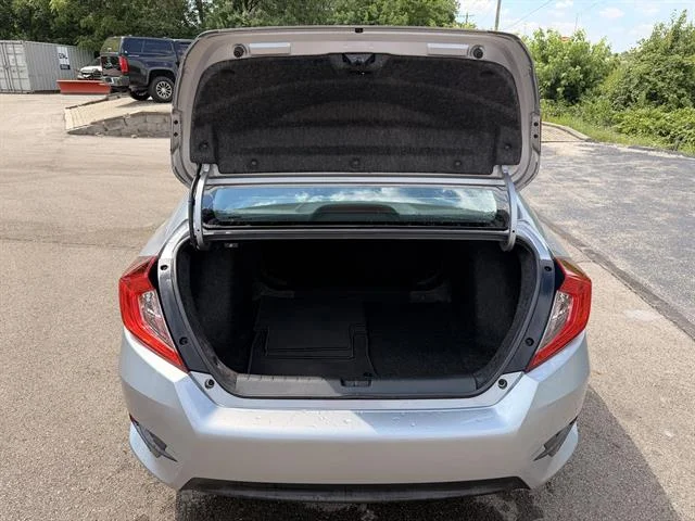 Certified Used 2016 Lunar Silver Metallic Honda LX image 12