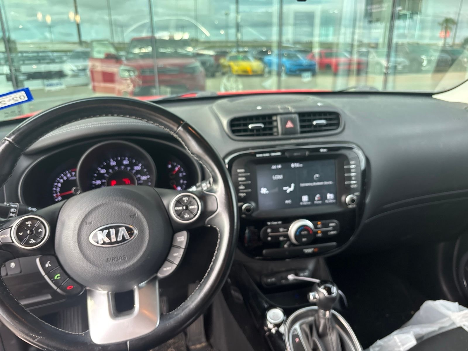 Used 2018 Inferno Red Kia Plus image 8