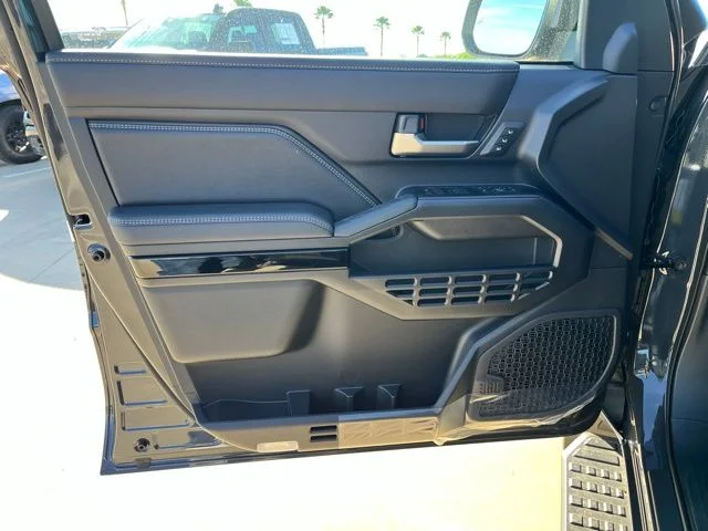 2025 Toyota 4Runner Limited - Photo 16