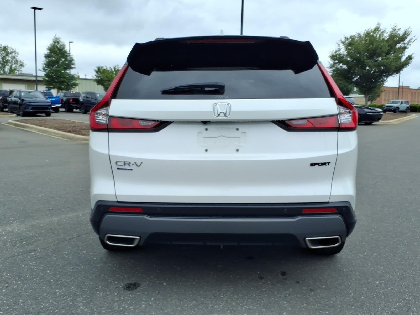 Used 2024 Platinum White Pearl Honda Sport-L image 16