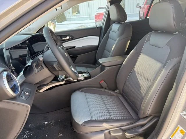 2026 Chevrolet Trax LT - Photo 16