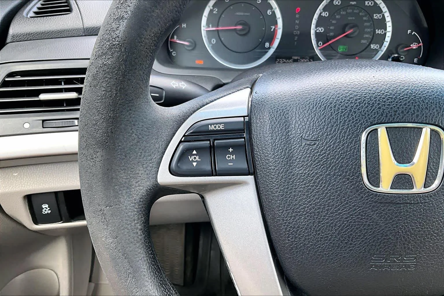 Used 2012 Polished Metal Metallic Honda LX Premium image 22