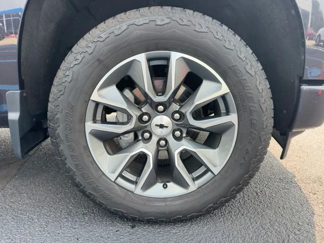 Used 2023 Gray Chevrolet RST image 6