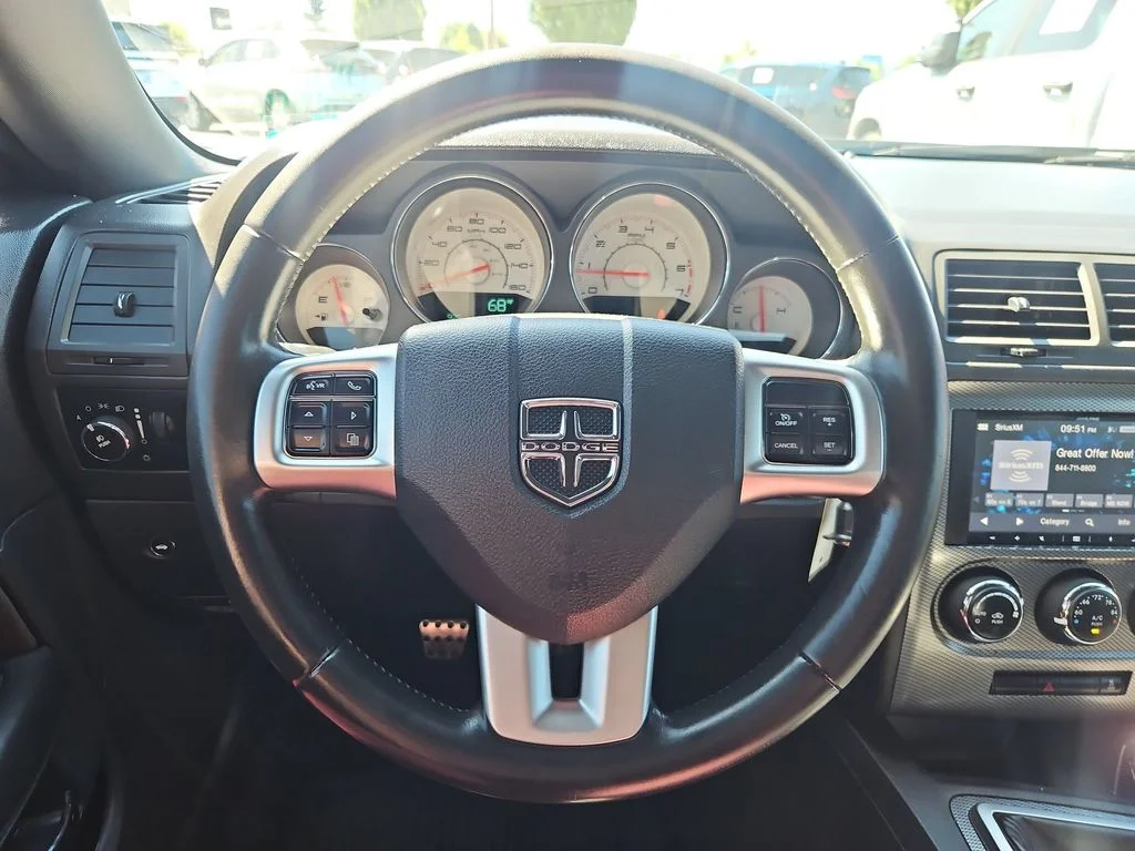 Used 2011 Mineral Gray Metallic Clearcoat Dodge R/T image 14