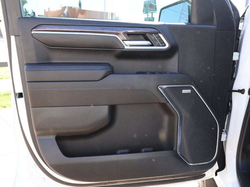 2023 Chevrolet Silverado 1500 LTZ - Photo 39