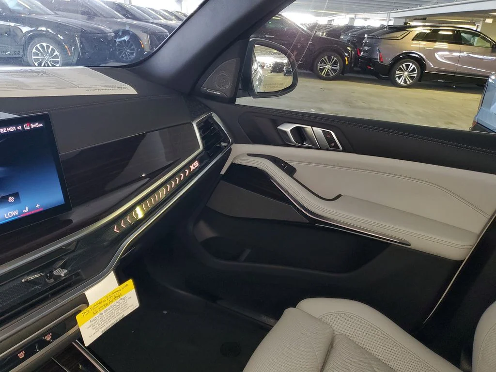 Used 2026 White BMW sDrive40i image 20