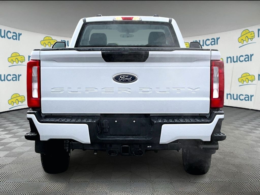 New 2026 Oxford White Ford XL image 5