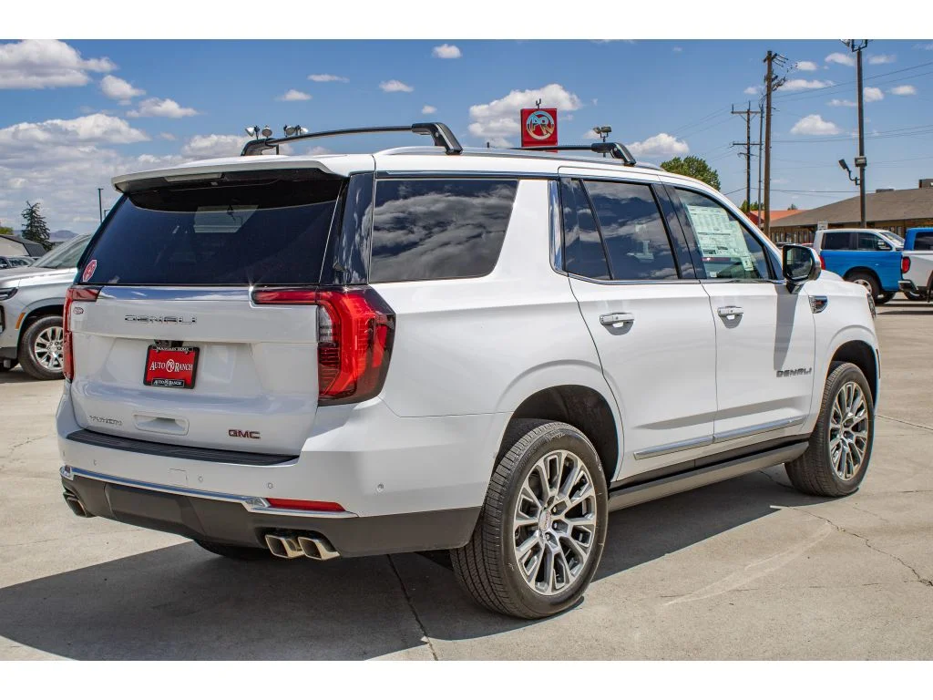 2026 GMC Yukon Denali - Photo 8