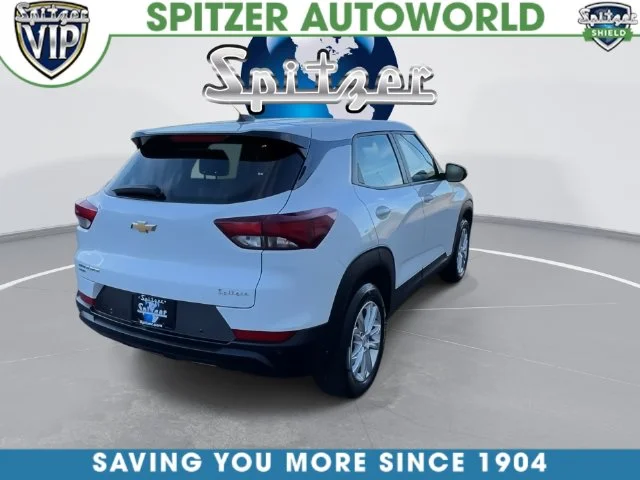 Used 2021 White Chevrolet LS image 15