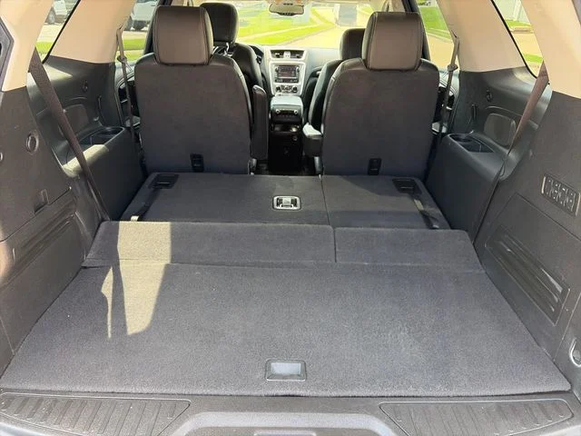 Used 2017 Blue GMC Limited image 31