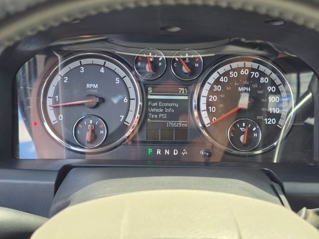 Used 2010 Bright White Clearcoat/Mineral Gray Metallic CC Ram SLT image 43